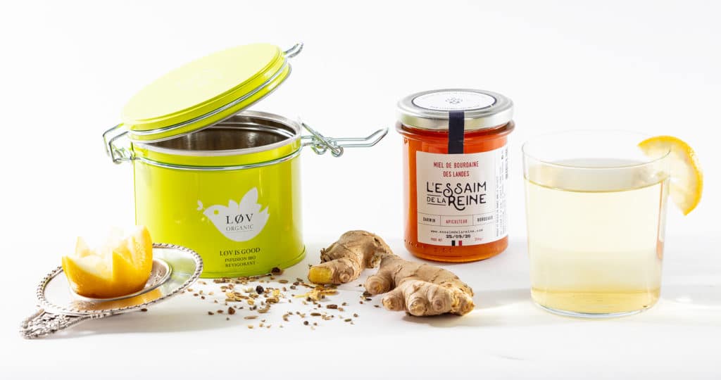 Infusion associée à du miel de bourdaine de l'Essaim de la Reine, un mélange subtil et épicé qui est parfait pour la digestion. Infusions et miels sont de très bons alliés.